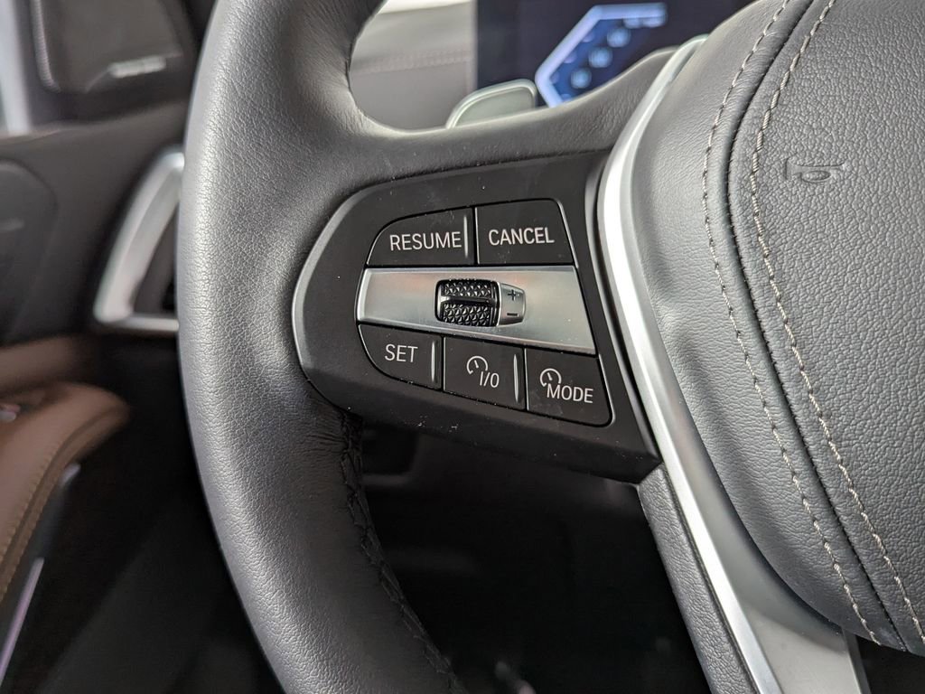 Used 2025 BMW X5 xDrive40i w/ Climate Comfort Package image 30