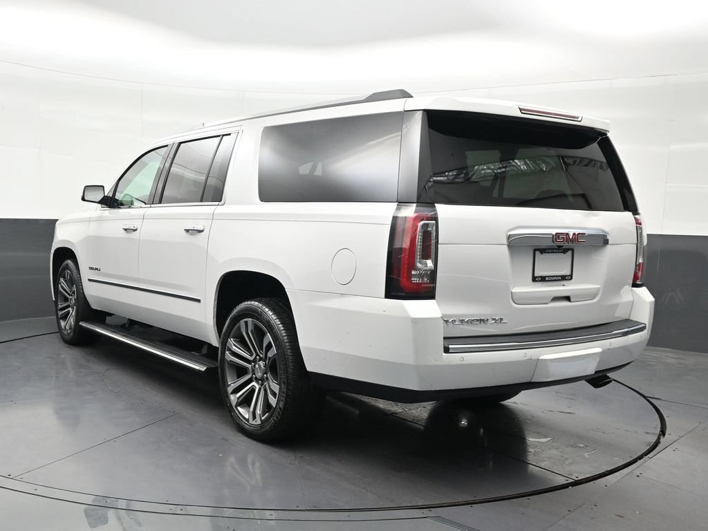 Used 2020 GMC Yukon XL Denali w/ Denali Ultimate Package RWD image 3