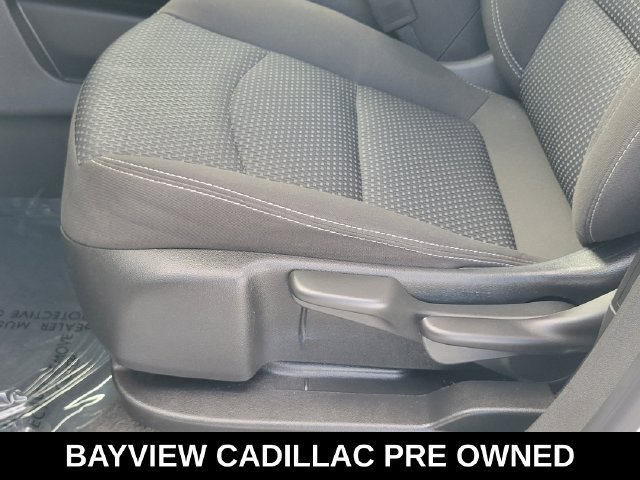 Used 2024 GMC Terrain SLE FWD image 16