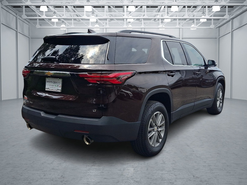 Used 2023 Chevrolet Traverse LT AWD/4WD image 9