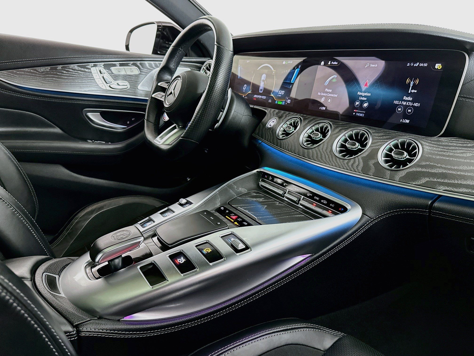 Used 2022 Mercedes-Benz AMG GT 43 w/ Driver Assistance Package image 30