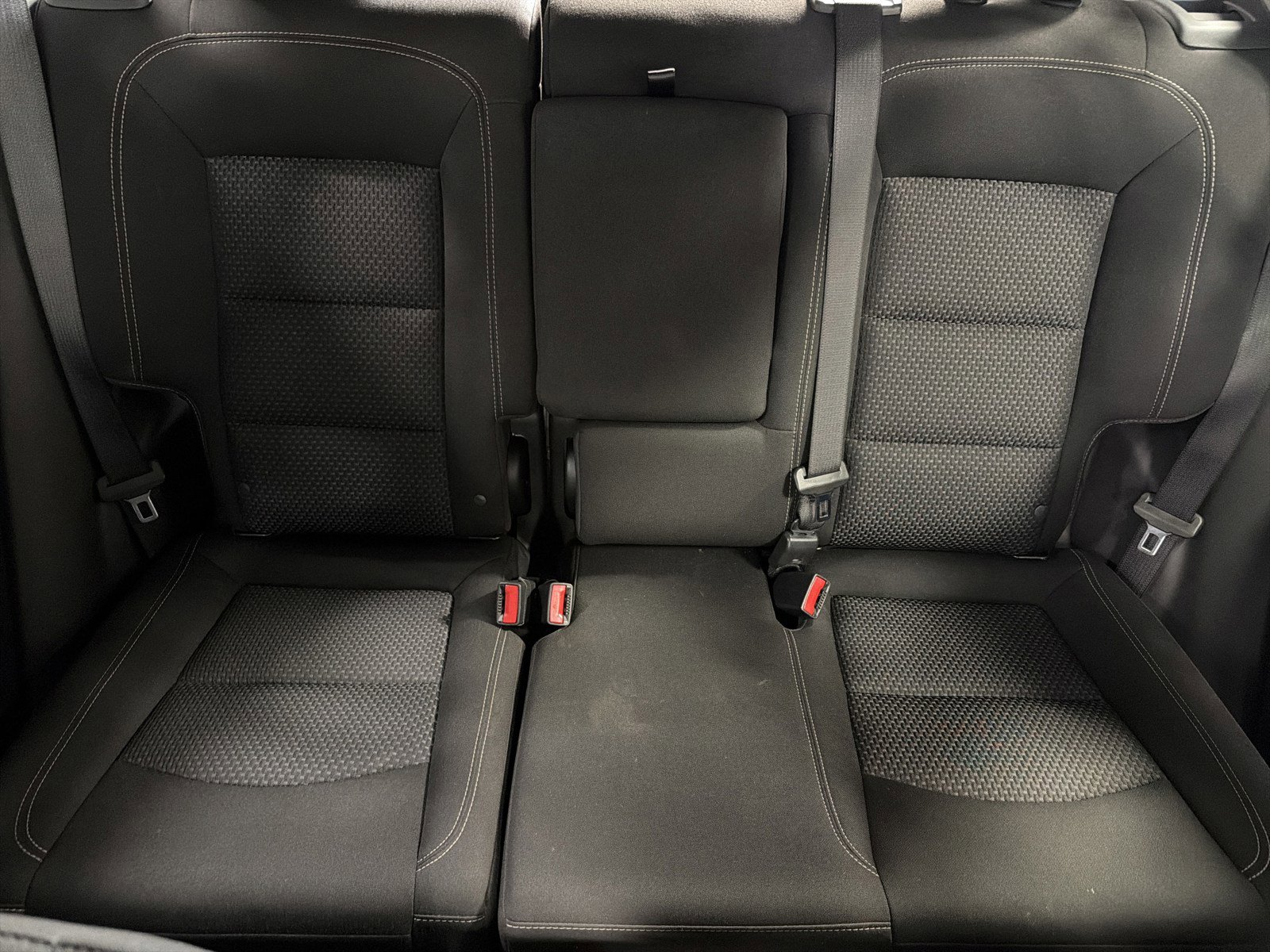 Used 2024 GMC Terrain SLE image 13