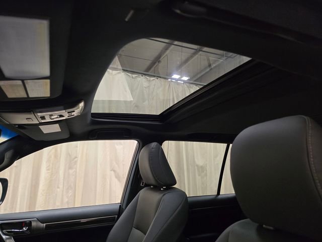 Used 2023 Lexus GX 460 Premium image 14