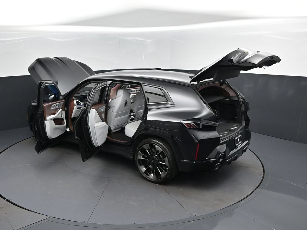 Certified 2023 BMW XM AWD/4WD image 47
