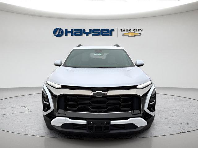 New 2026 Chevrolet Equinox ACTIV w/ Convenience Package III AWD/4WD image 2