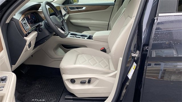 New 2026 Volkswagen Atlas SE image 12