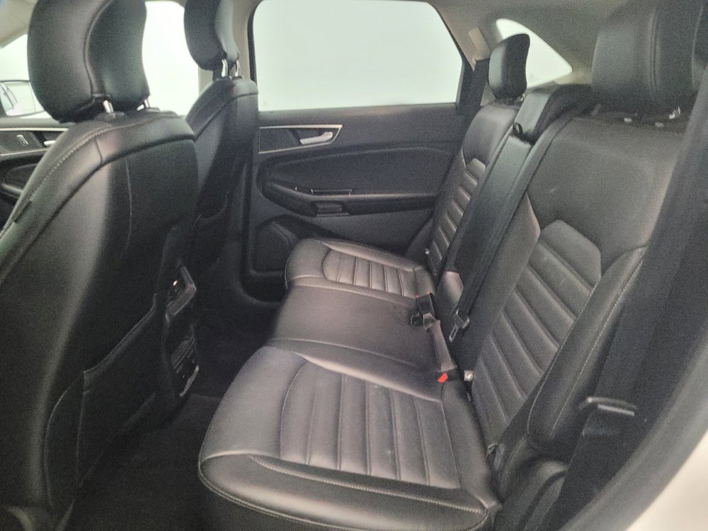 Used 2017 Ford Edge SEL w/ Equipment Group 201A AWD/4WD image 18