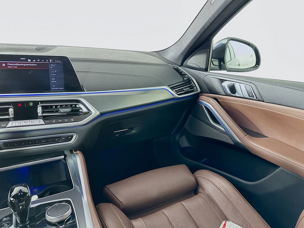 Used 2022 BMW X6 M50i w/ Premium Package image 31