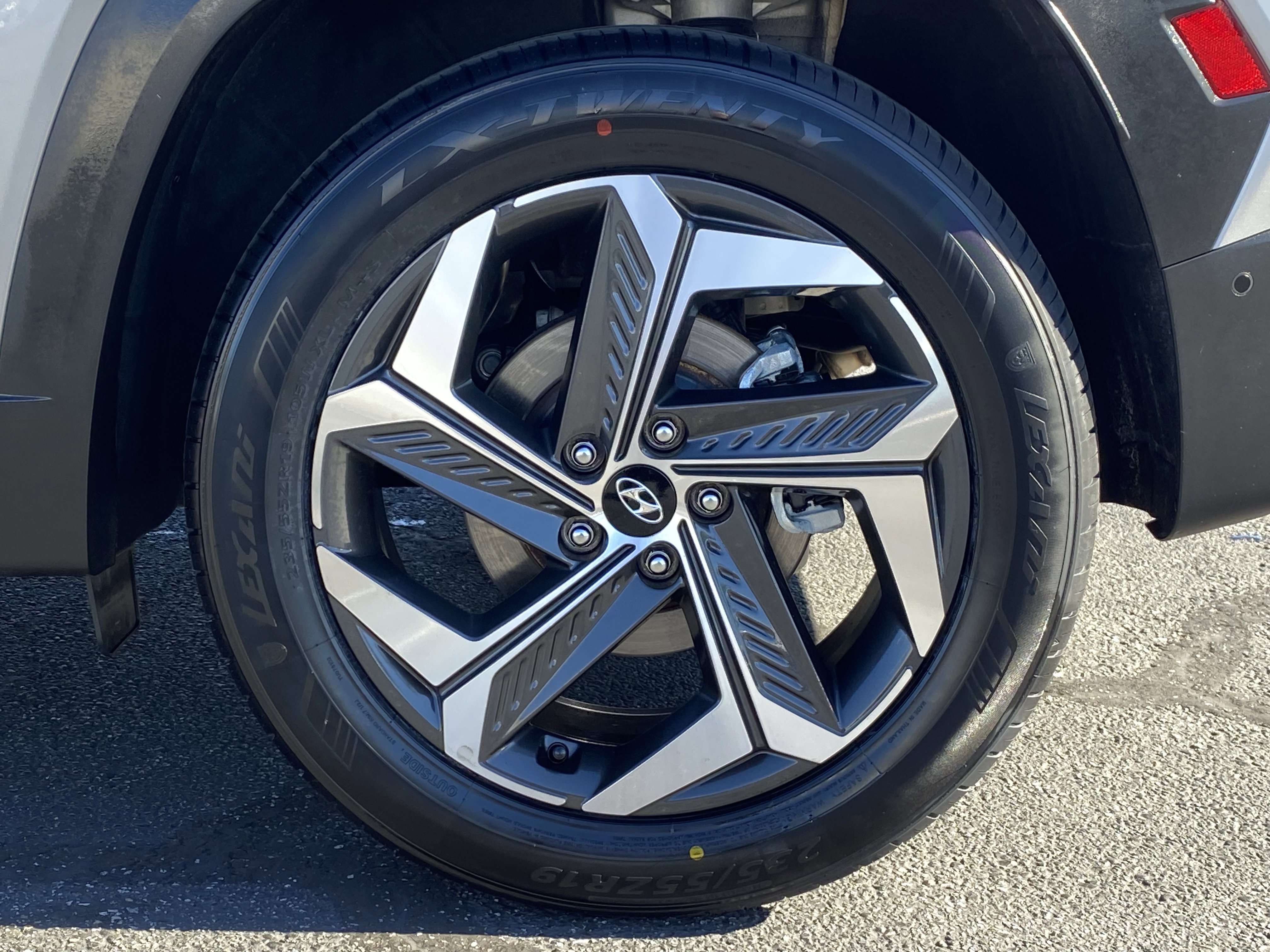 Used 2022 Hyundai Tucson Limited w/ Cargo Package image 7