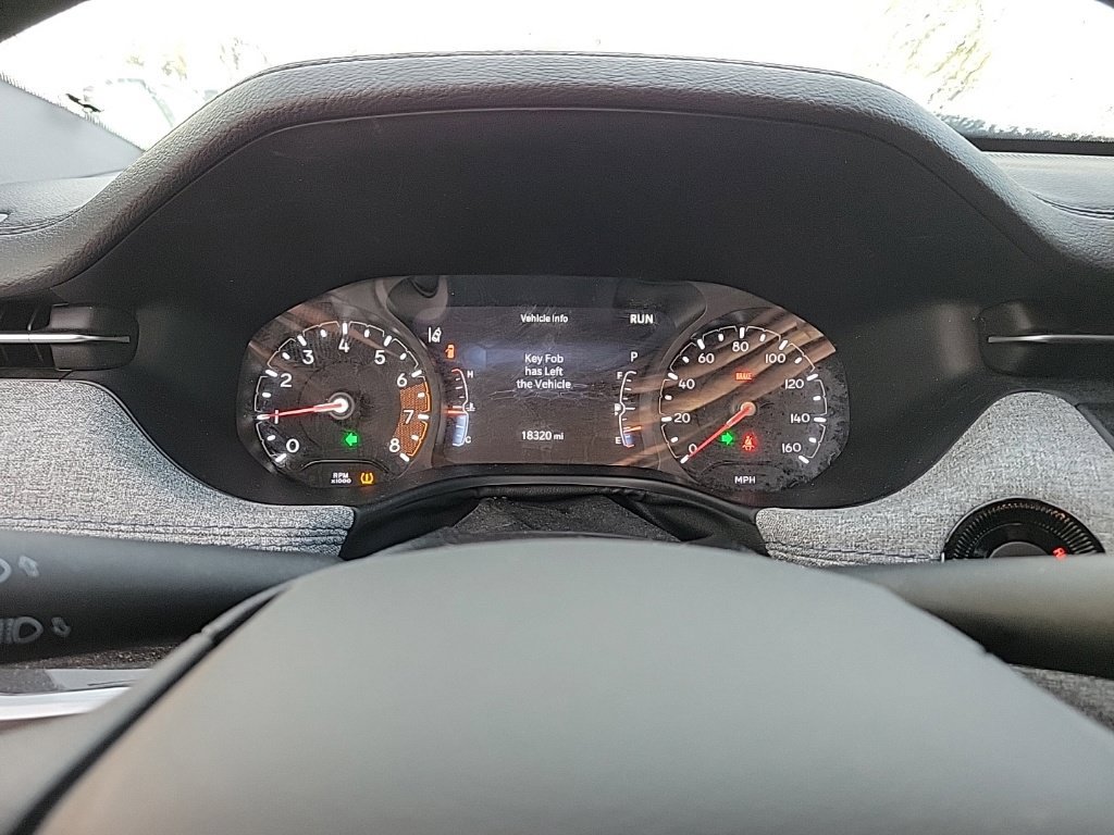 Used 2025 Jeep Compass Sport AWD/4WD image 9