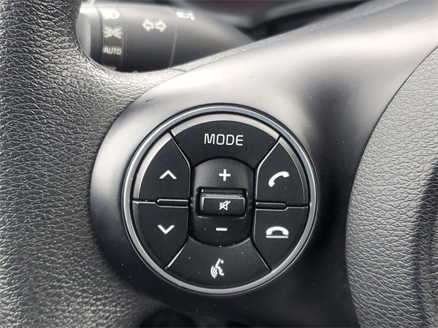 Certified 2021 Kia Soul S image 20