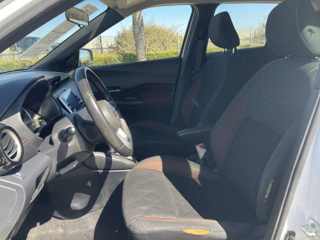 Used 2019 Nissan Kicks SR FWD image 18