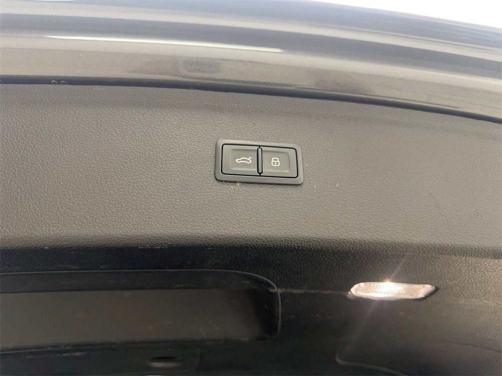 Used 2022 Audi Q5 2.0T Premium w/ Convenience Package image 87