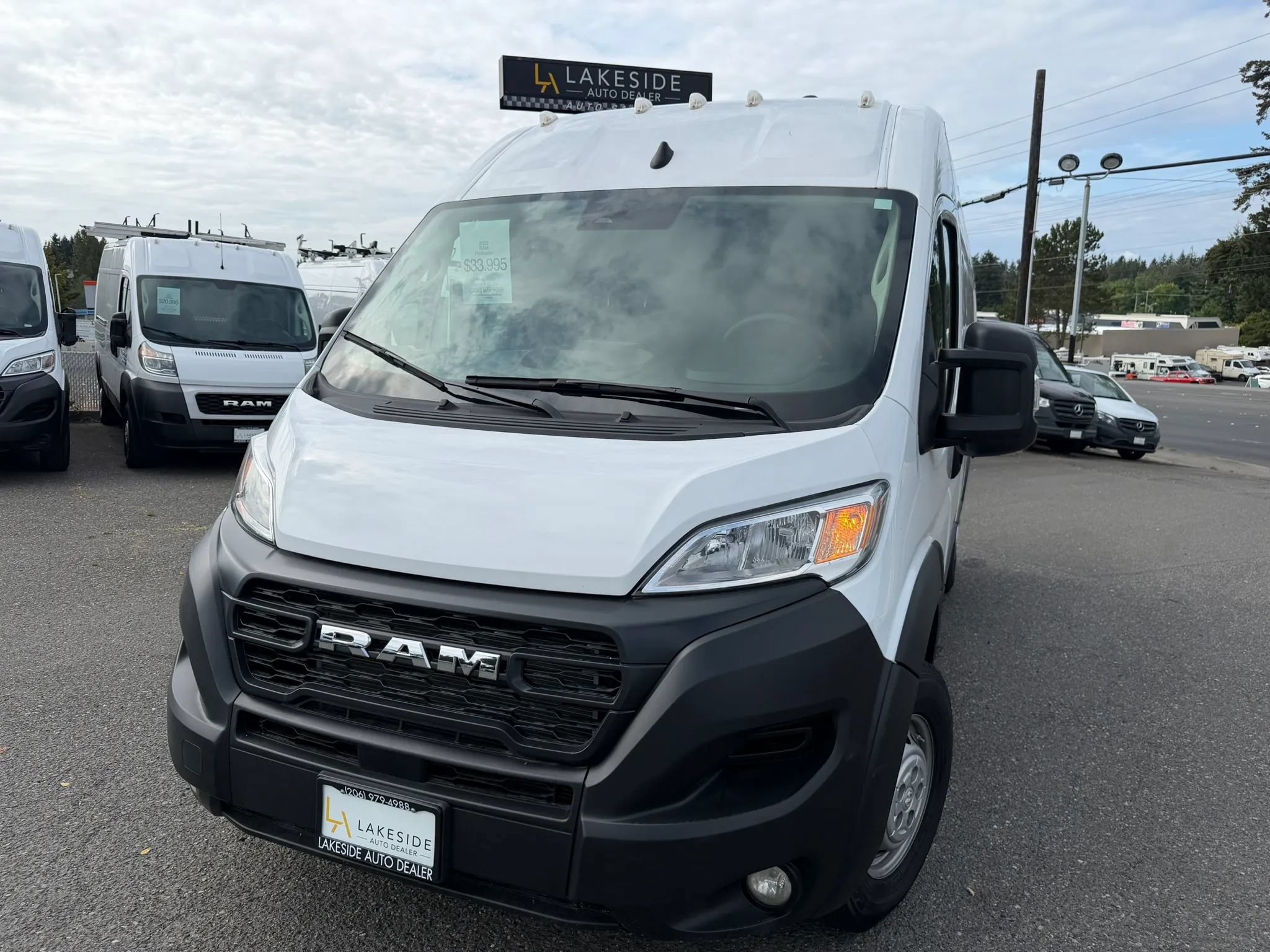 Used 2025 RAM ProMaster 2500 w/ Convenience Group FWD image 1