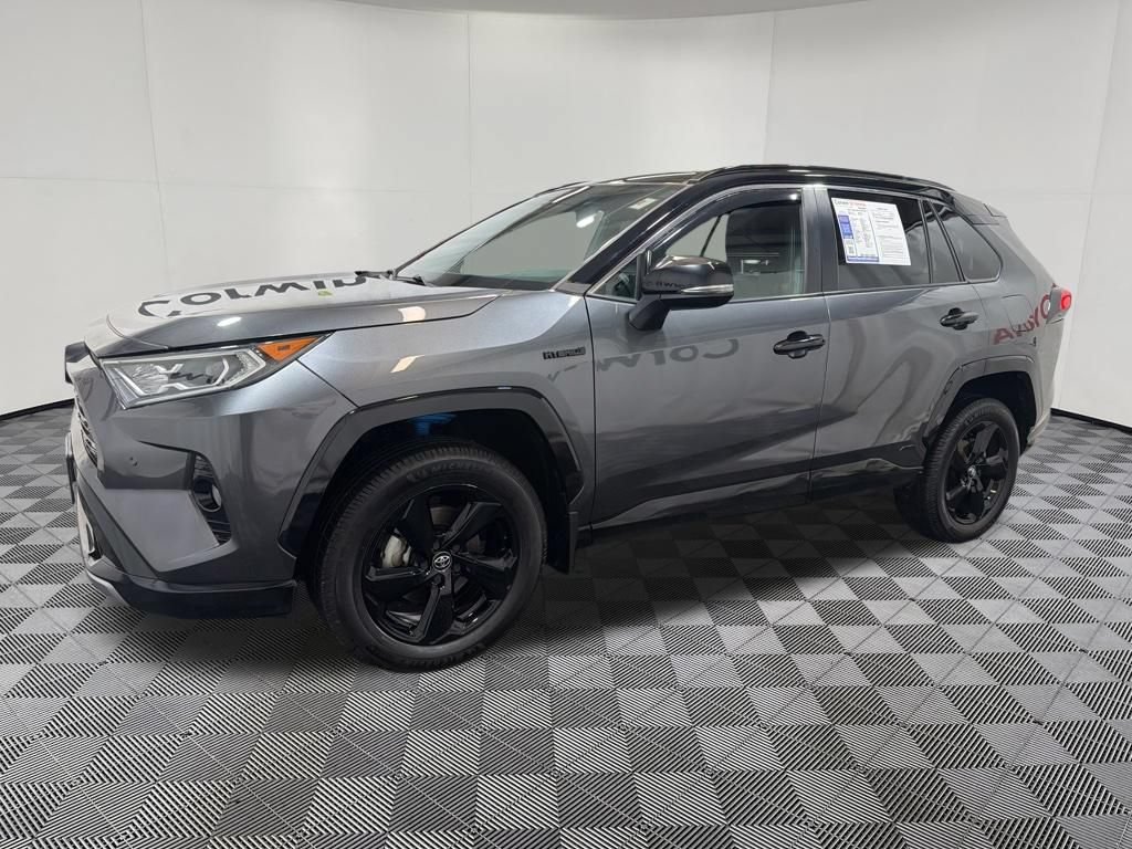 Used 2021 Toyota RAV4 XSE AWD/4WD image 4