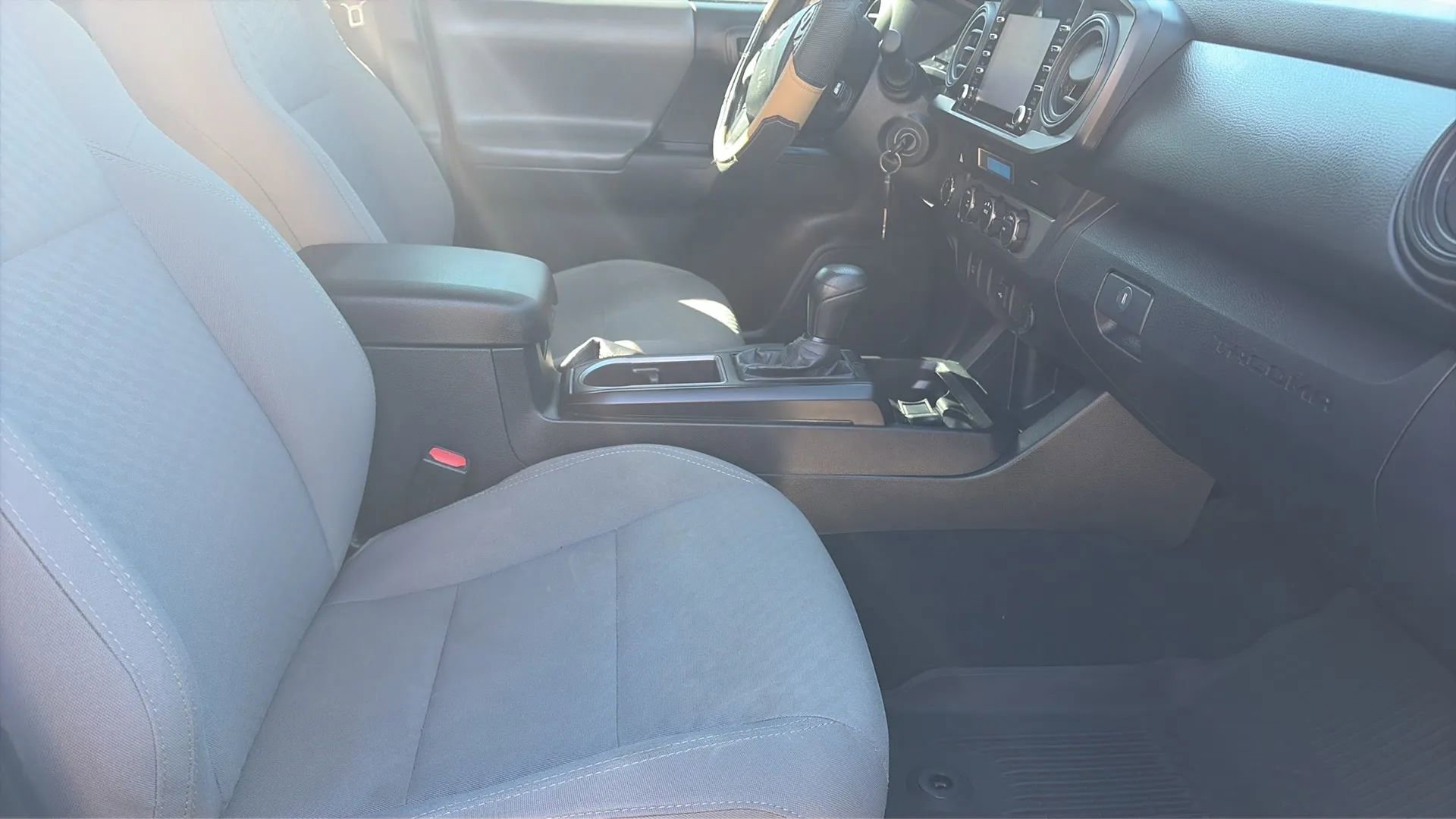 Used 2021 Toyota Tacoma SR5 image 41