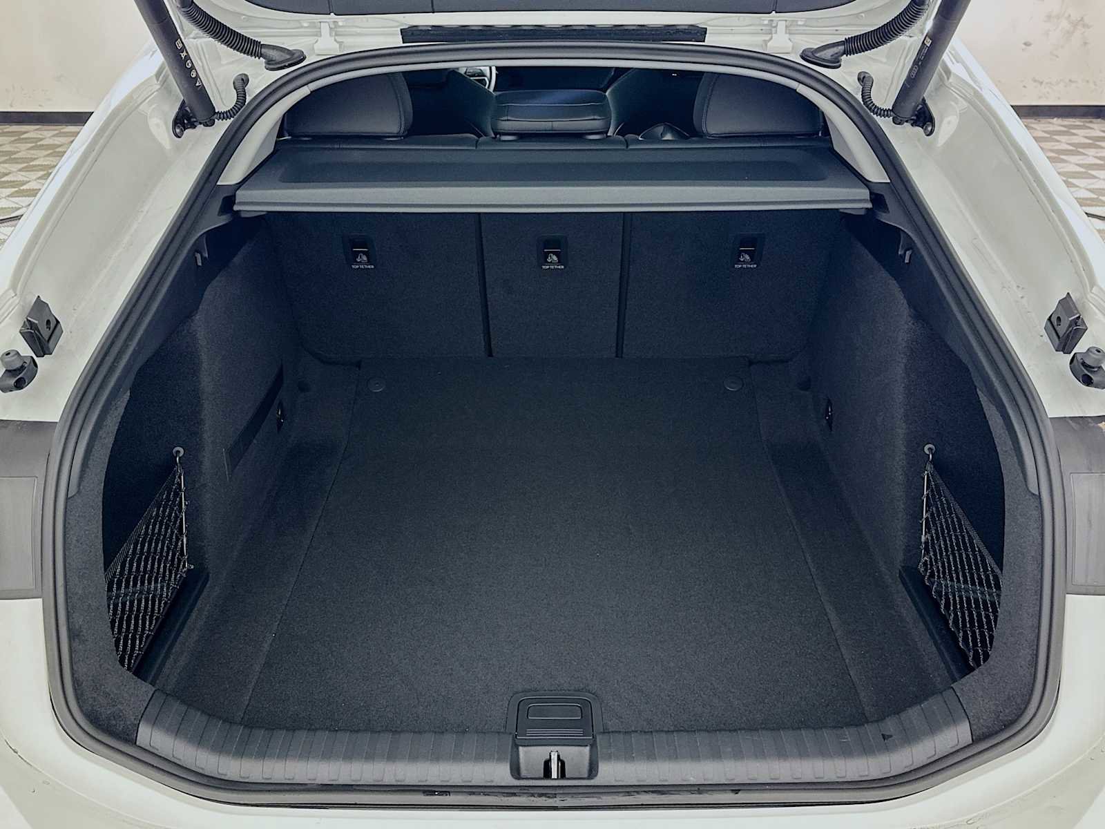 New 2025 Audi A6 e-tron Premium Plus image 24