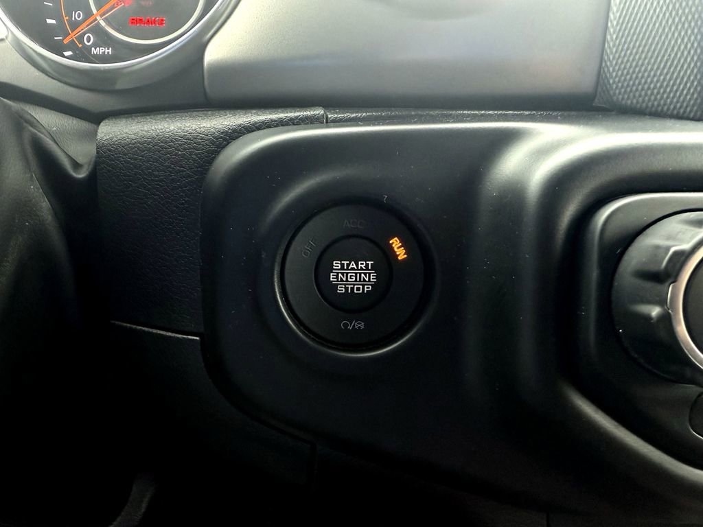 Used 2022 Jeep Wrangler Unlimited Sport image 19