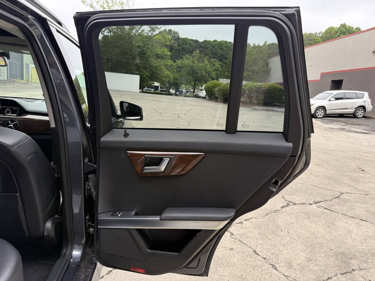 Used 2015 Mercedes-Benz GLK 350 4MATIC image 32