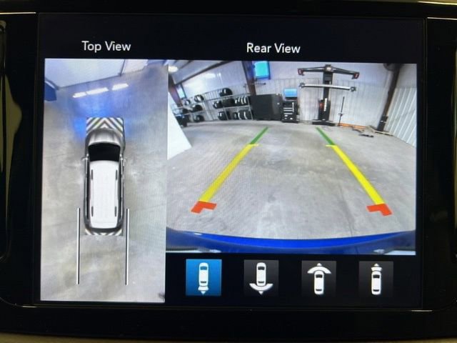 Used 2020 Chrysler Pacifica Touring-L Plus w/ Advanced Safetytec Group FWD image 34