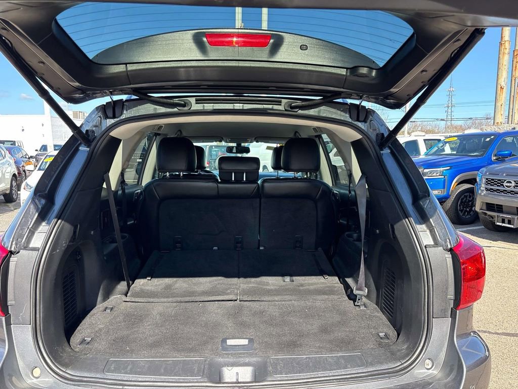 Used 2018 Nissan Pathfinder SL w/ Midnight Edition Package AWD/4WD image 12