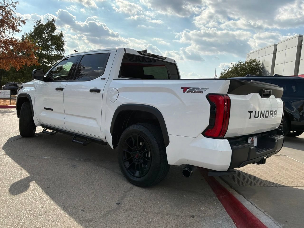 Used 2023 Toyota Tundra SR5 RWD image 8