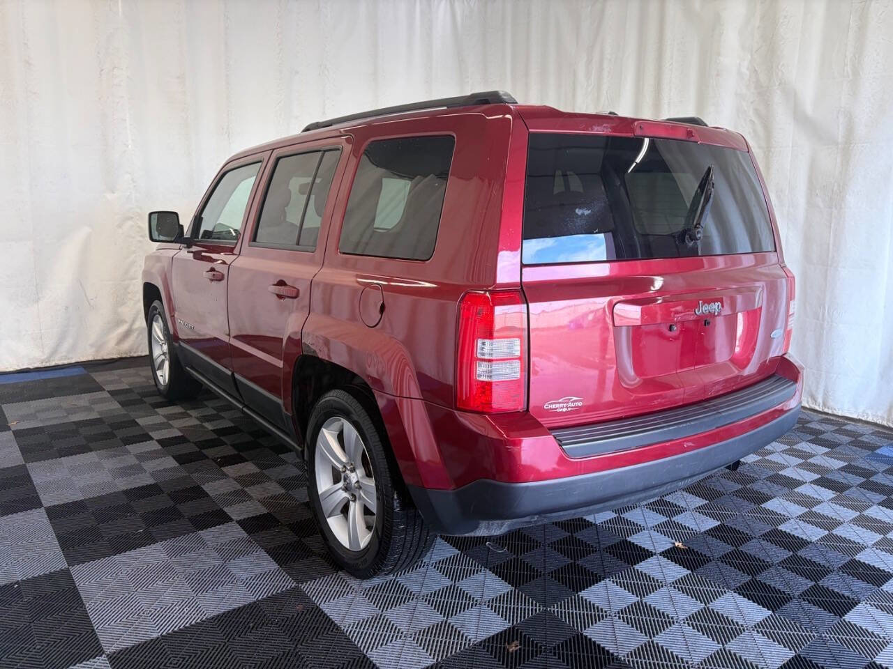 Used 2016 Jeep Patriot Latitude image 5