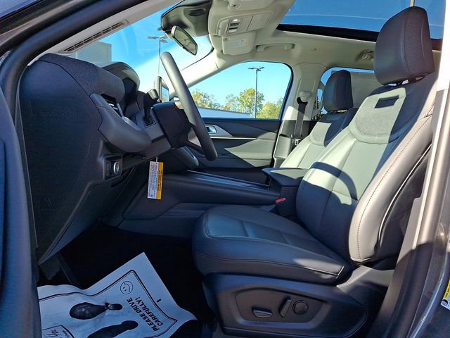 New 2026 Ford Explorer Active w/ Active Comfort Package image 9