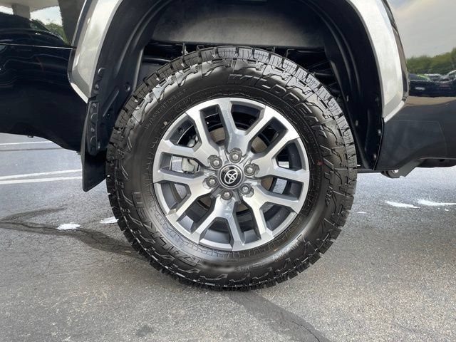 Used 2025 Toyota Tundra 1794 Edition AWD/4WD image 39
