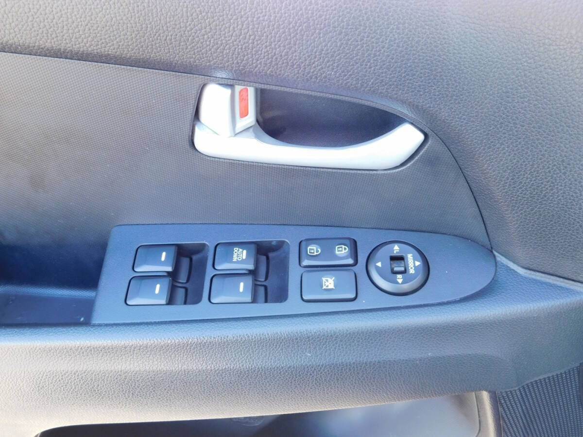 Used 2015 Kia Sportage LX image 20