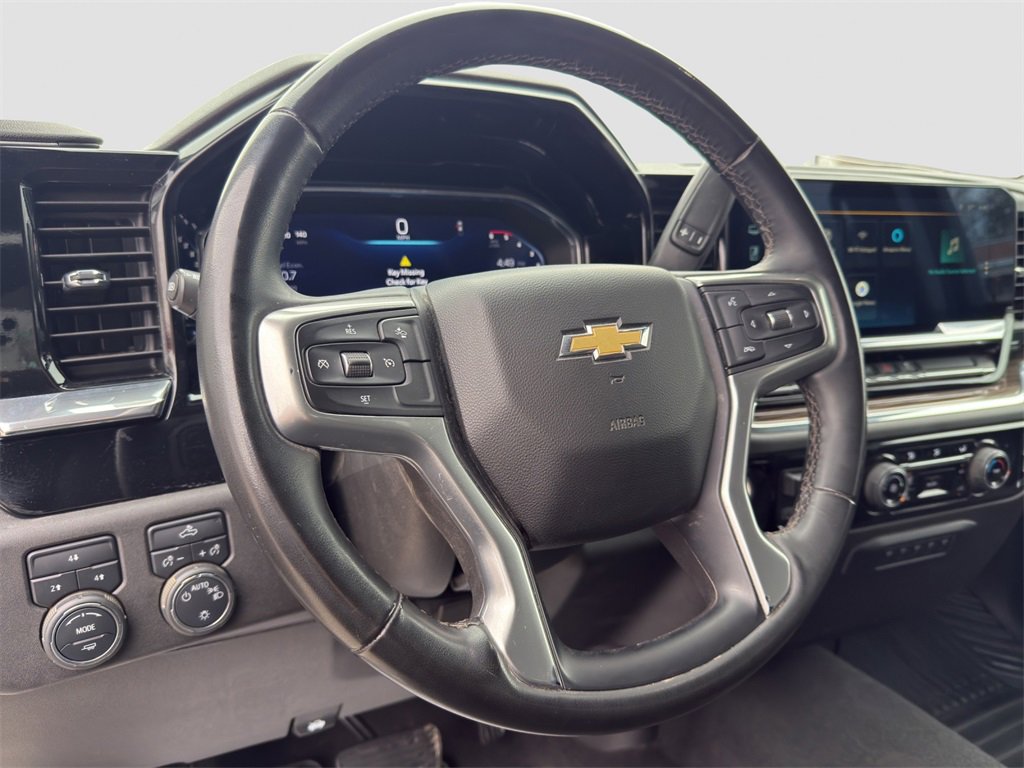 Used 2024 Chevrolet Silverado 2500 LT image 7