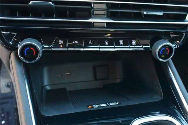 Certified 2024 Chevrolet Traverse RS image 36