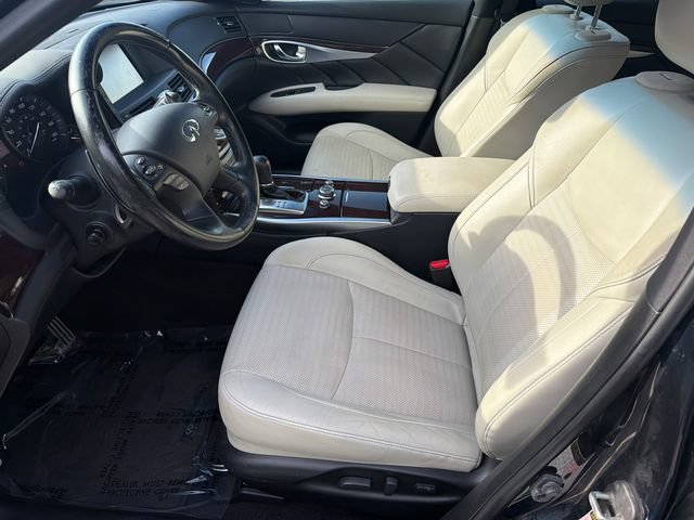 Used 2016 INFINITI Q70 3.7 w/ Sport Package AWD/4WD image 11