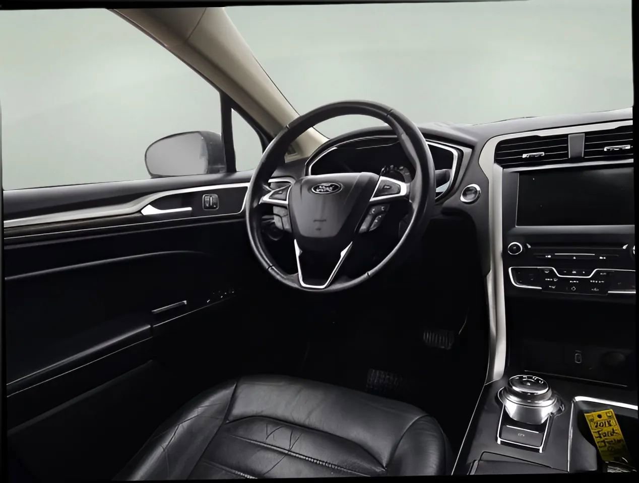 Used 2018 Ford Fusion SE w/ Fusion SE Technology Package image 14