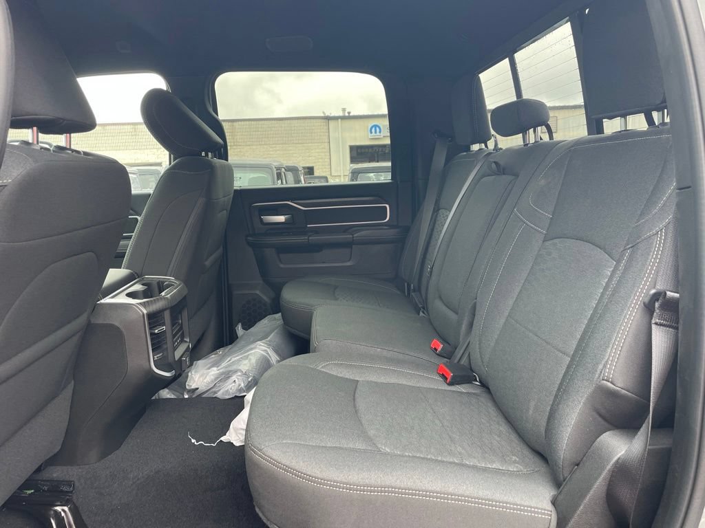 New 2026 RAM 2500 Big Horn AWD/4WD image 9