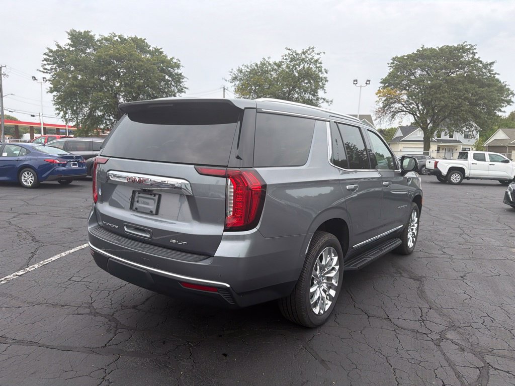 Used 2022 GMC Yukon SLT w/ SLT Premium Package AWD/4WD image 6