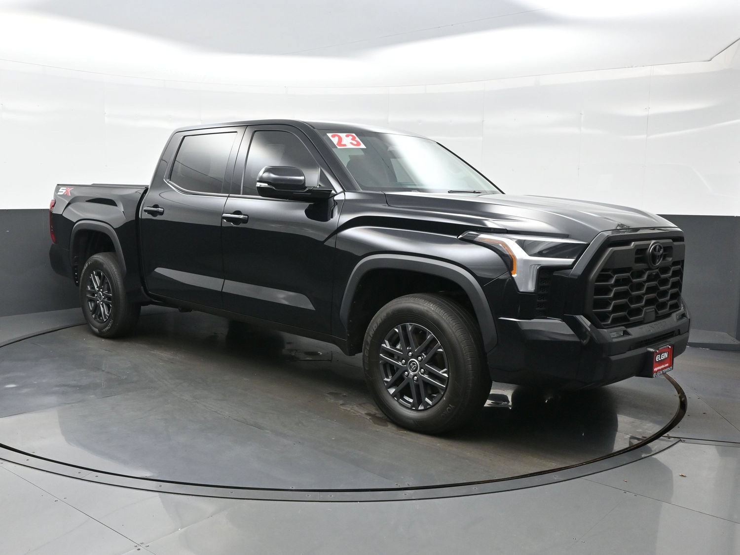 Used 2023 Toyota Tundra SR5 w/ SR5 Convenience Package AWD/4WD image 8