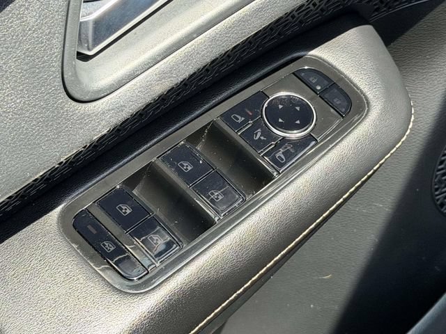 Used 2023 Nissan Ariya AWD image 16