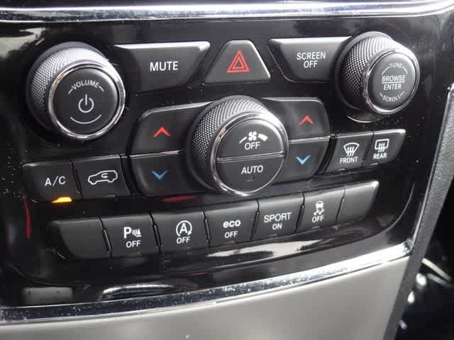 Used 2021 Jeep Grand Cherokee Laredo X AWD/4WD image 33
