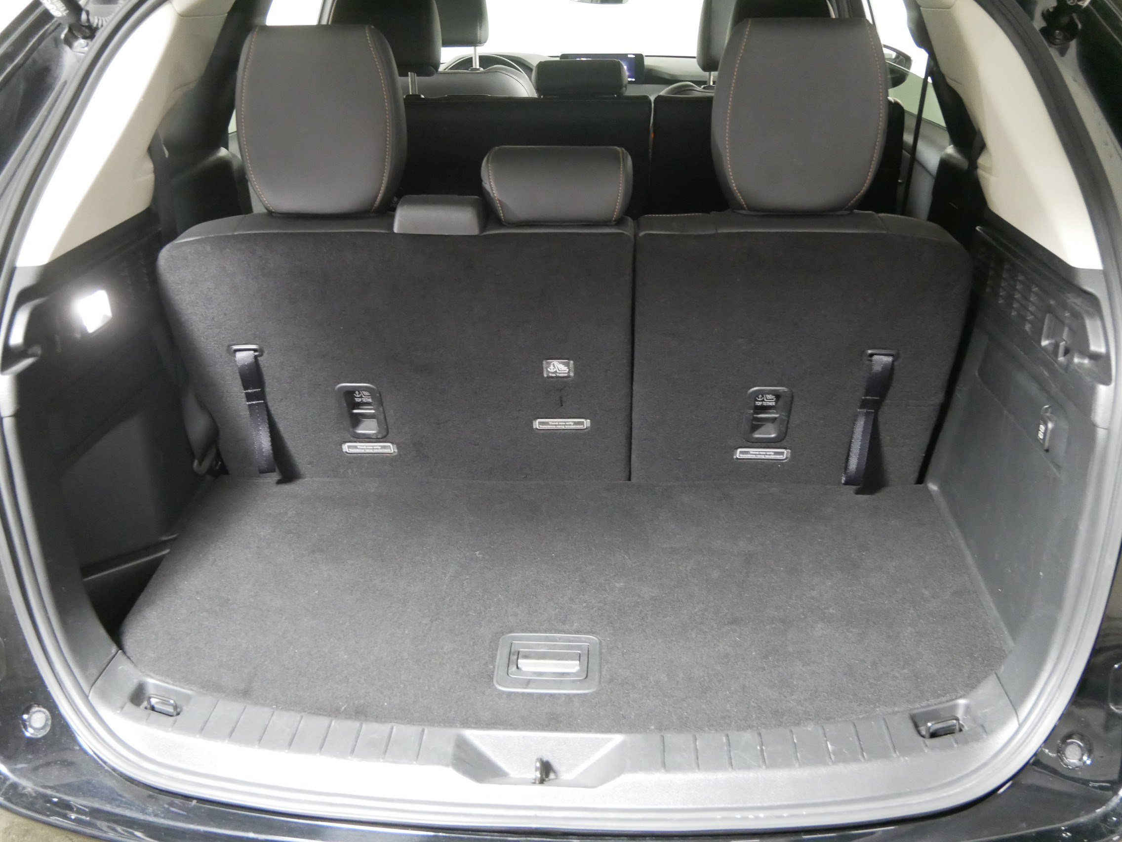 Used 2024 MAZDA CX-90 3.3 Turbo w/ Select Package image 18