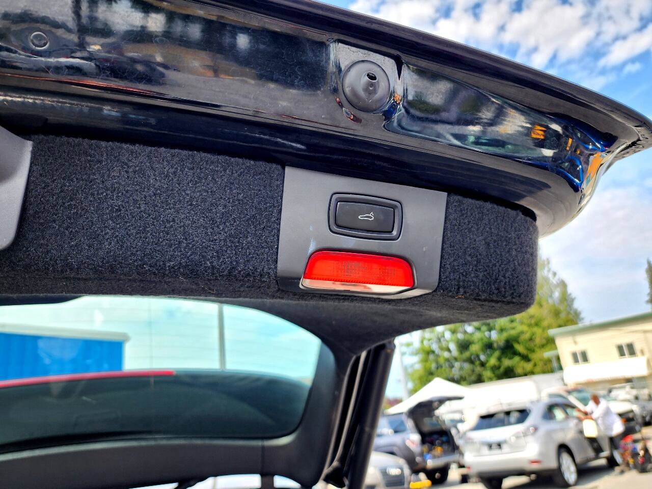 Used 2016 Porsche Cayenne S image 28