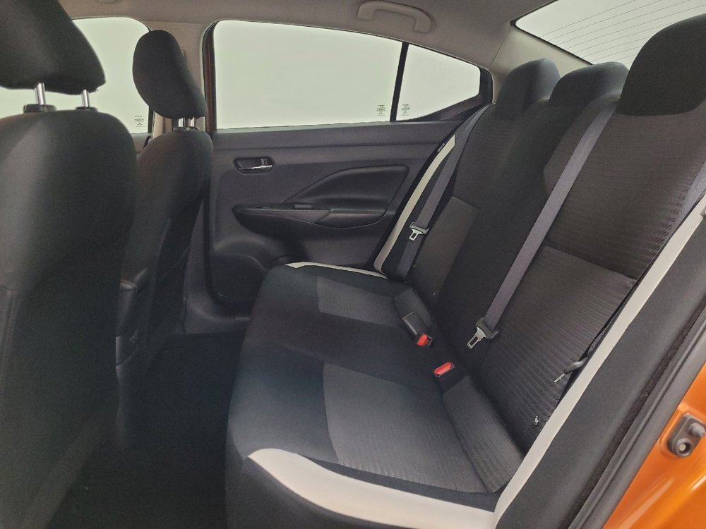 Used 2020 Nissan Versa SV FWD image 18