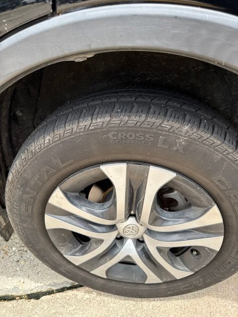 Used 2018 Toyota RAV4 LE w/ All Weather Liner Package AWD/4WD image 23