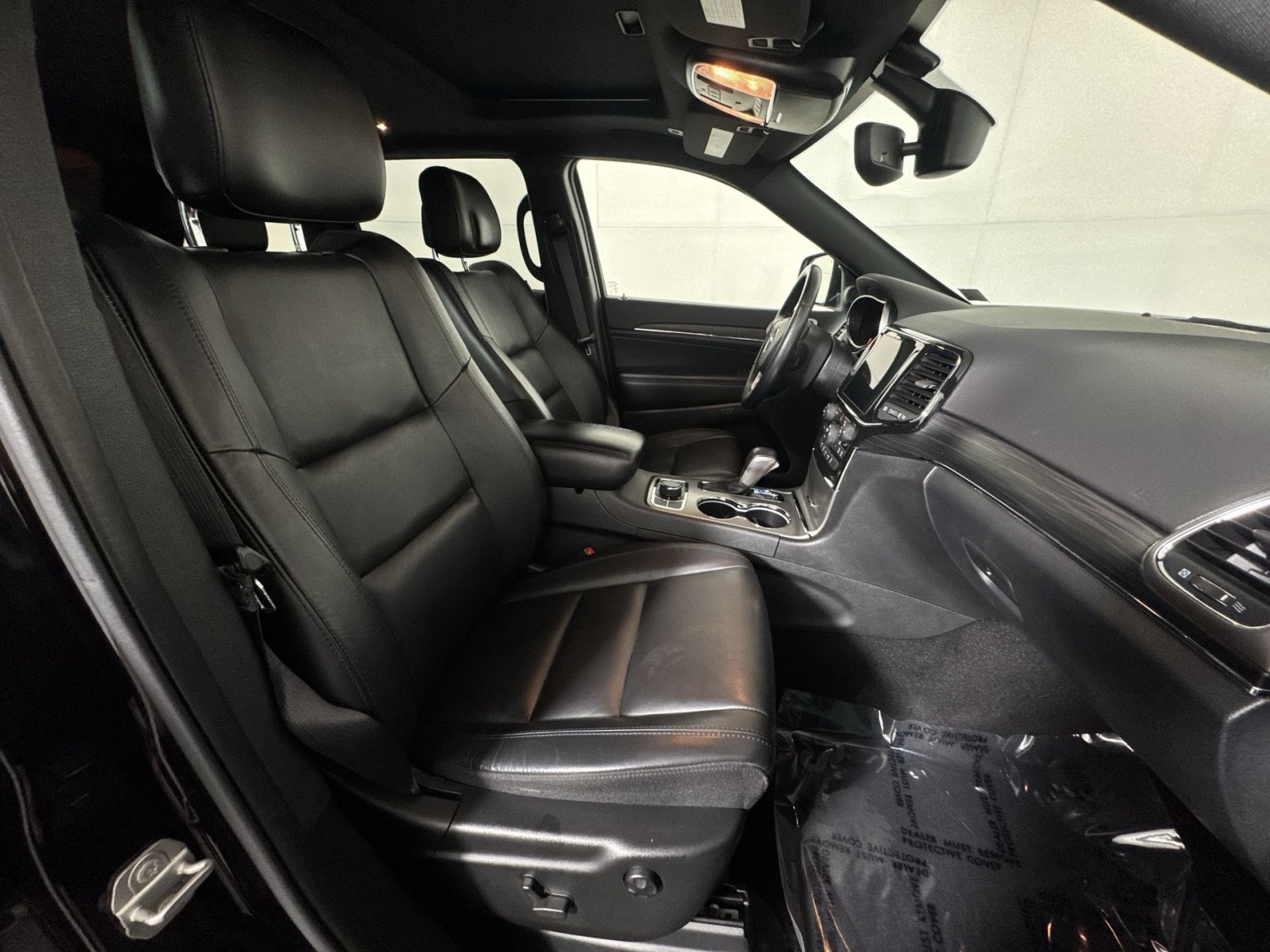 Used 2021 Jeep Grand Cherokee Limited AWD/4WD image 27