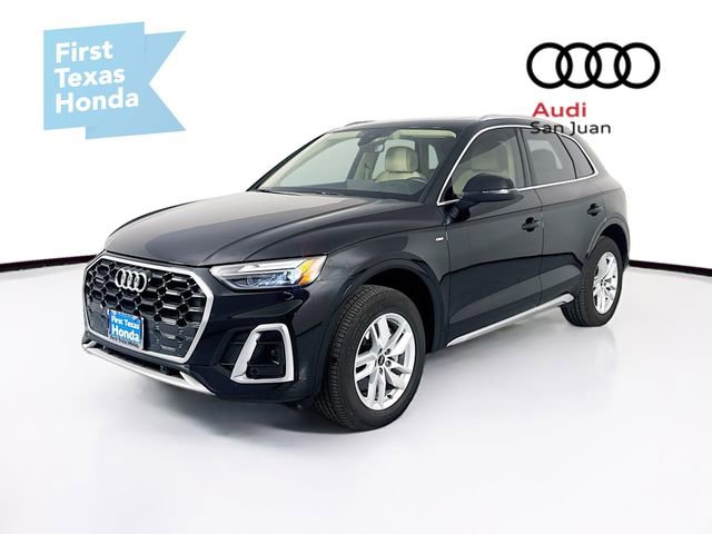 Used 2024 Audi Q5 2.0T Premium w/ Convenience Package image 3