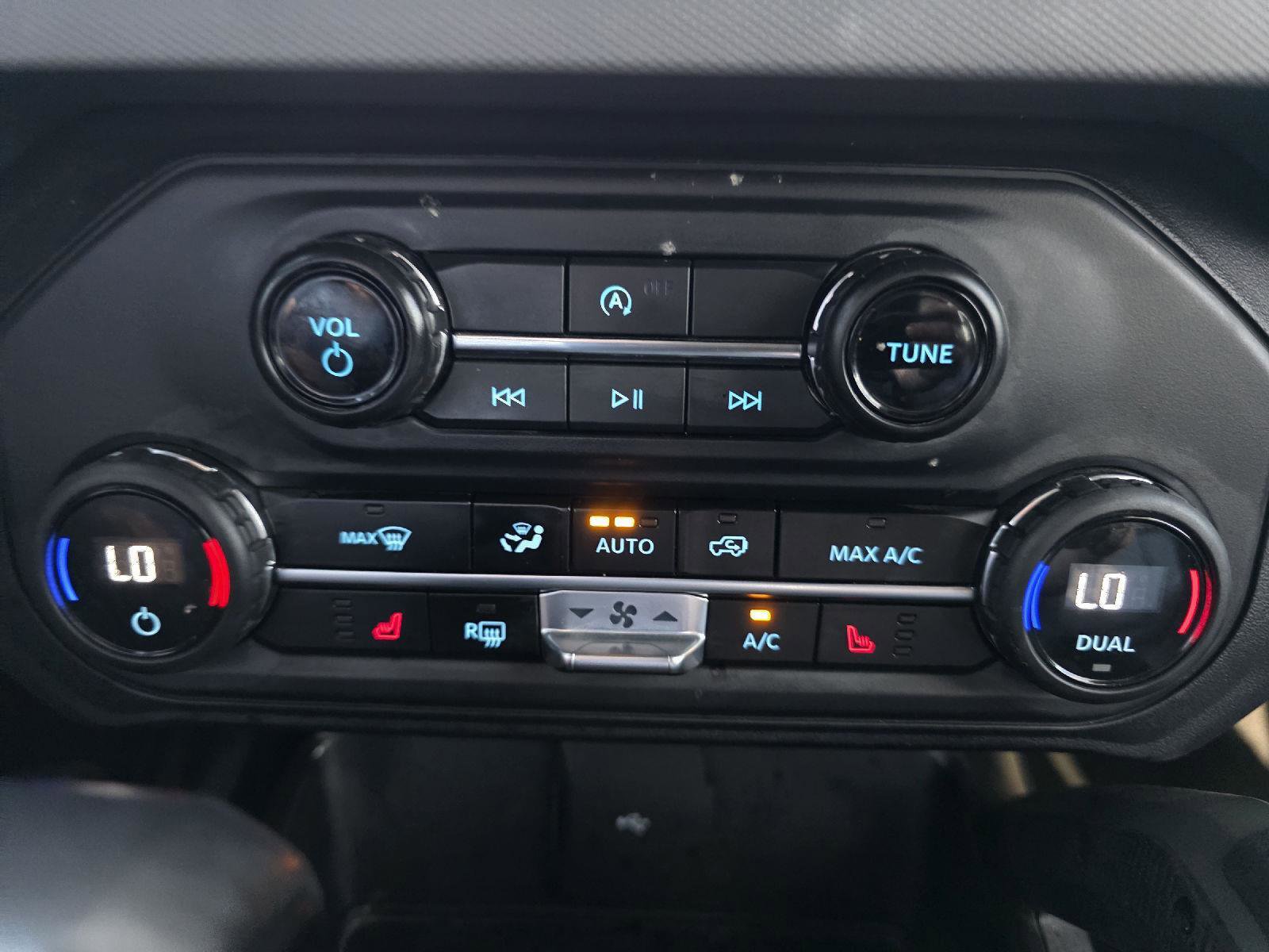 Used 2024 Ford Bronco Everglades AWD/4WD image 19