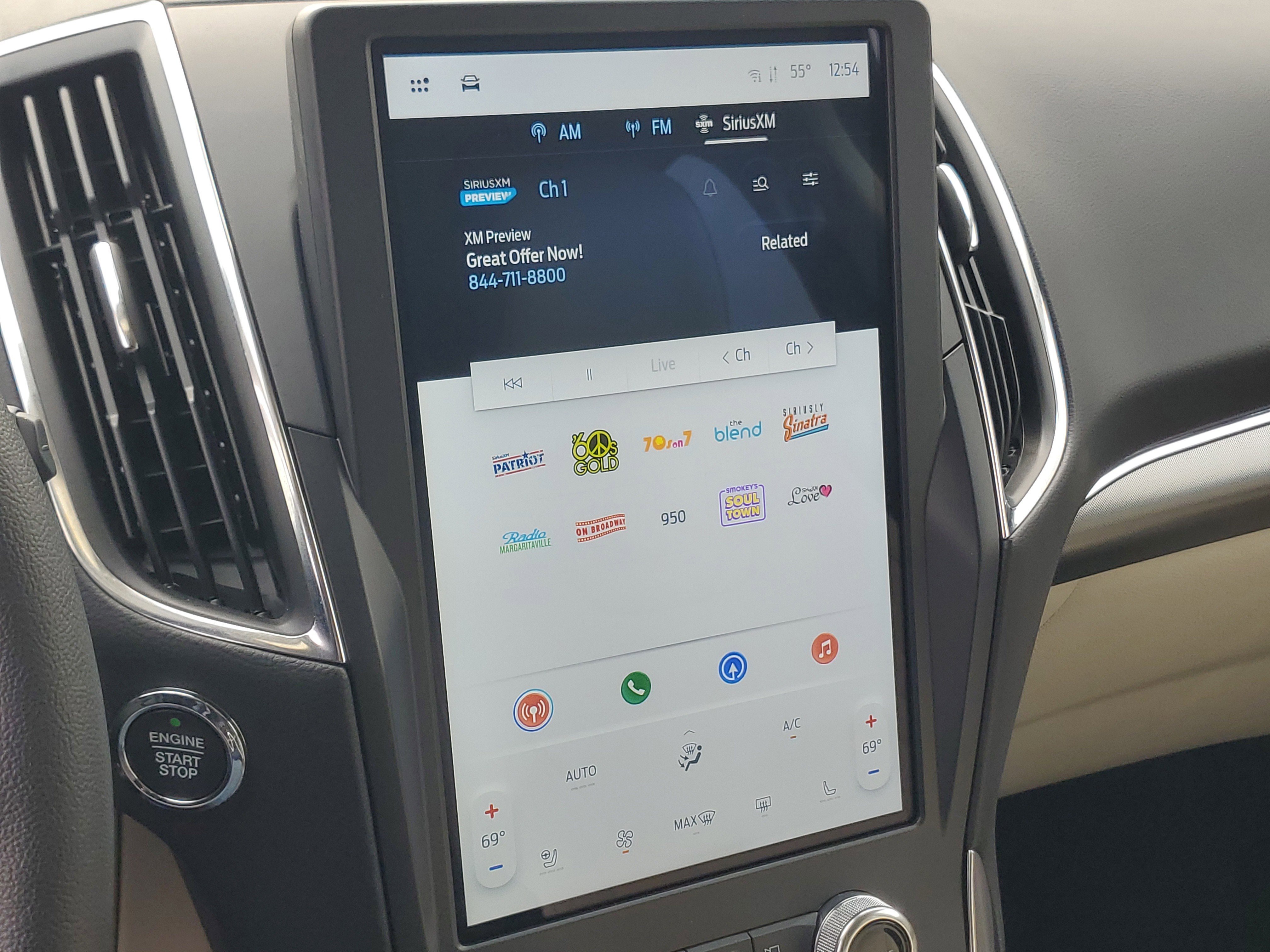 Used 2024 Ford Edge Titanium w/ Equipment Group 301A image 16