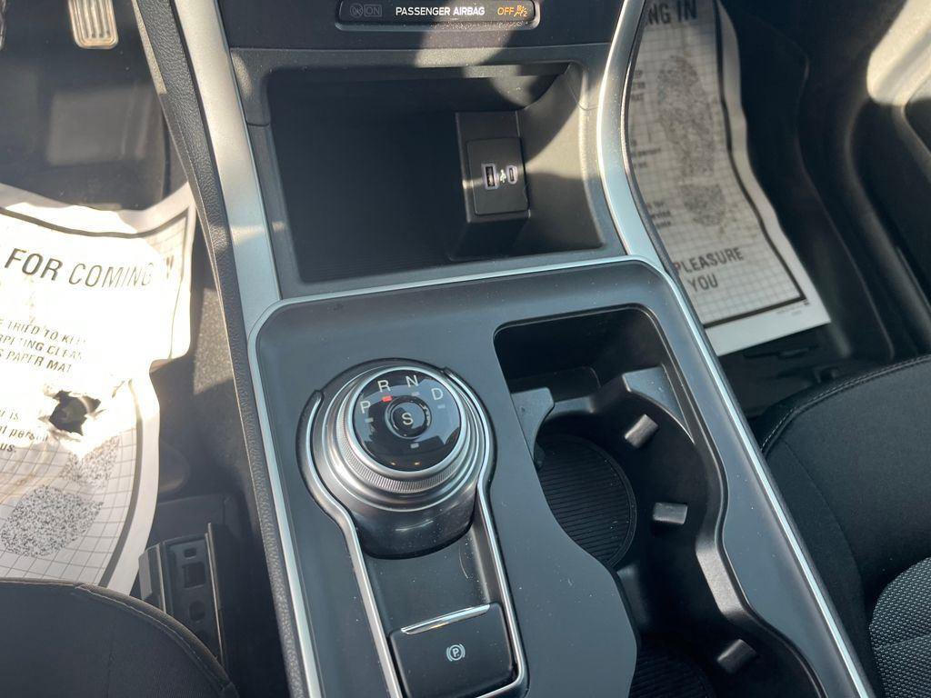 Used 2024 Ford Edge SE w/ Black Appearance Package AWD/4WD image 15