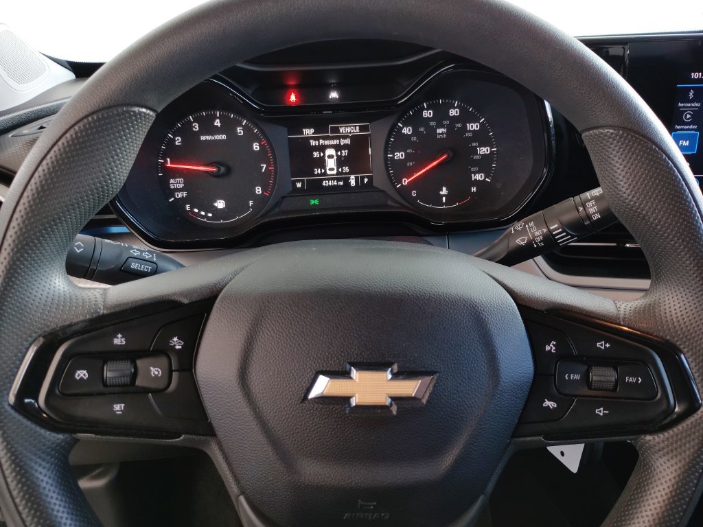 Used 2024 Chevrolet Trax LS FWD image 29
