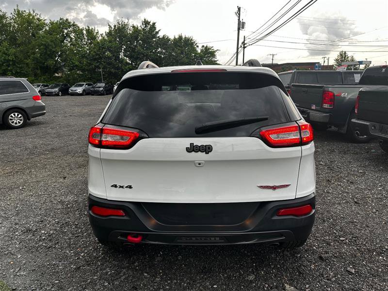 Used 2016 Jeep Cherokee Trailhawk AWD/4WD image 6